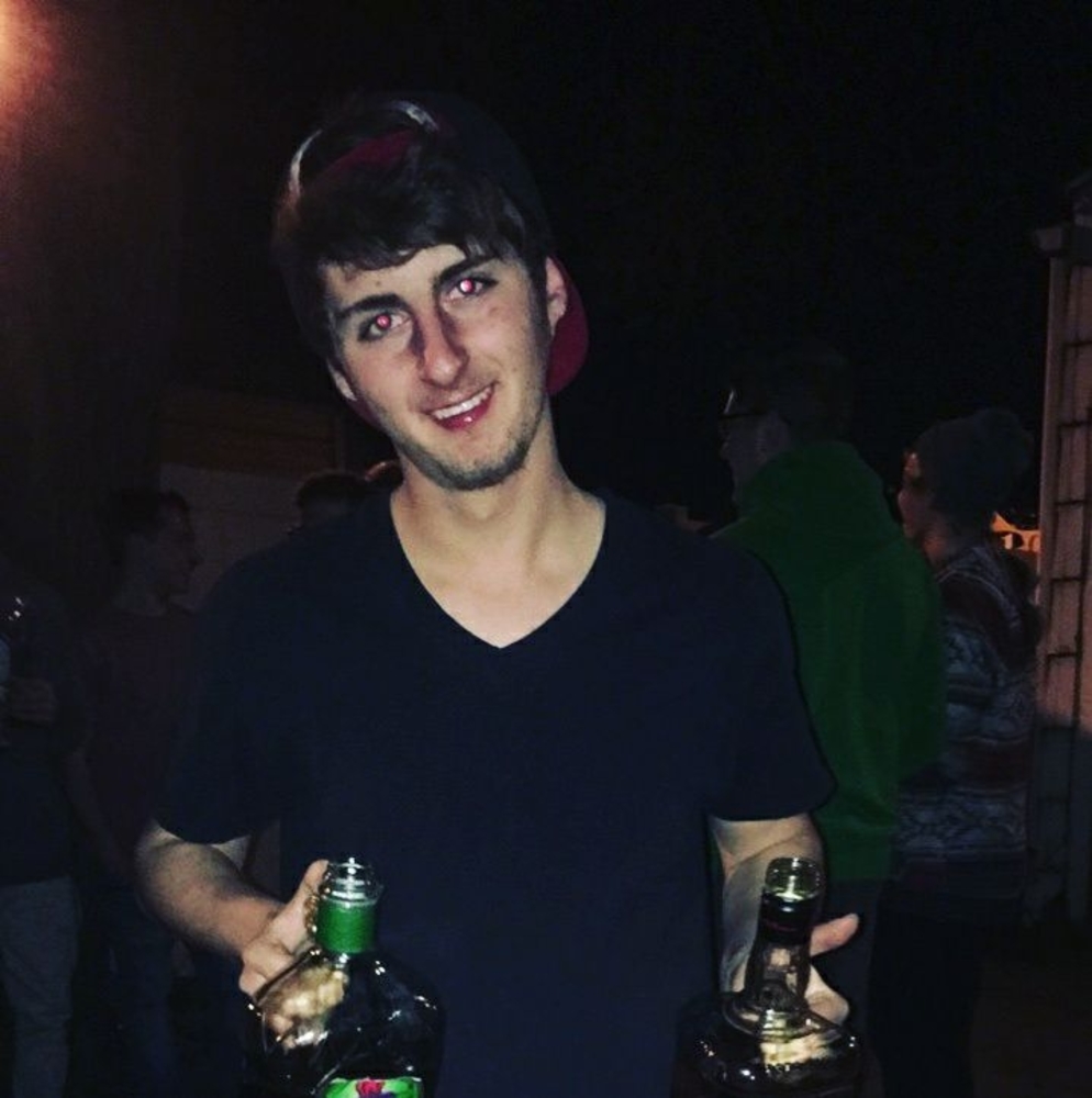 Meet your Posher, Eric